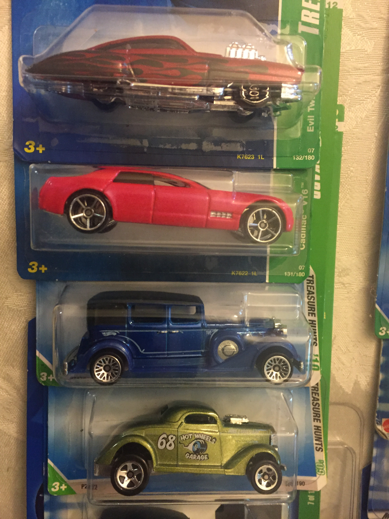 Illustration for article titled Colossal Die-Cast Collection - Box 67 - Whattaya Know, Hot Wheels!